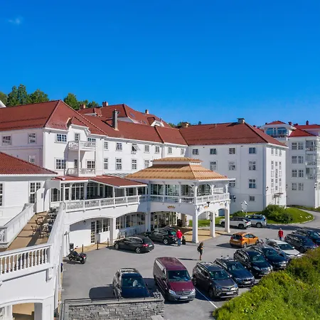 Dr. Holms Hotel-3